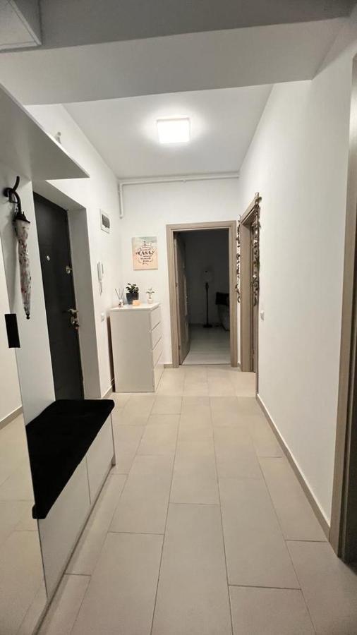 Apartment One Militari *